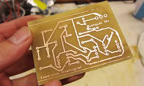 Confecção de Placa de Circuito Impresso